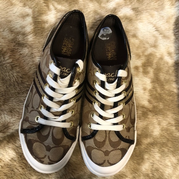 ❤️2/$50❤️ - Picture 3 of 5